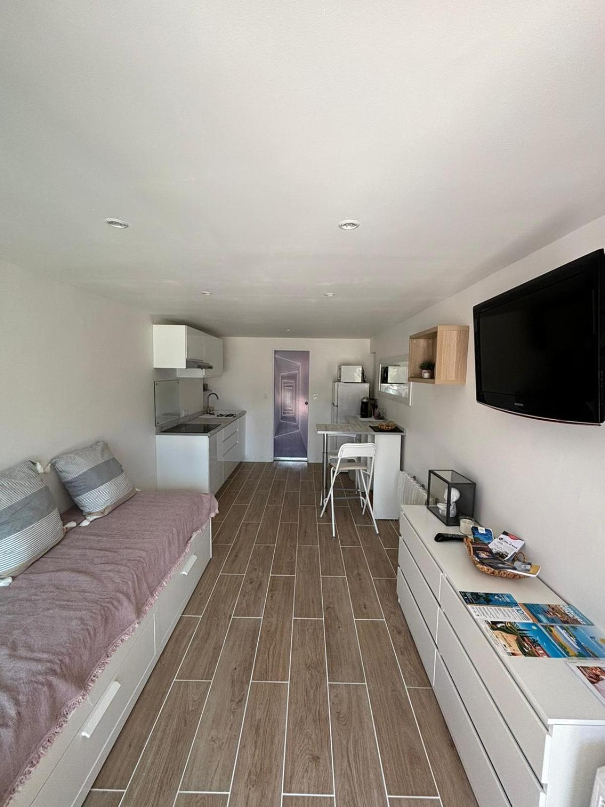 Studio Thalie Bormes-les-Mimosas Exterior foto
